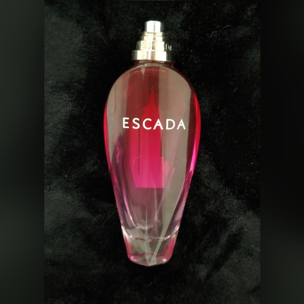 Escada Pink Graffiti Perfume